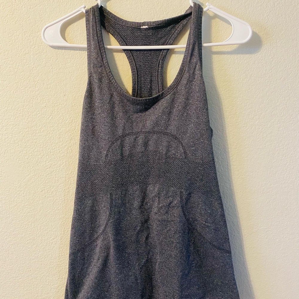 Lu Lu Lemon workout tank